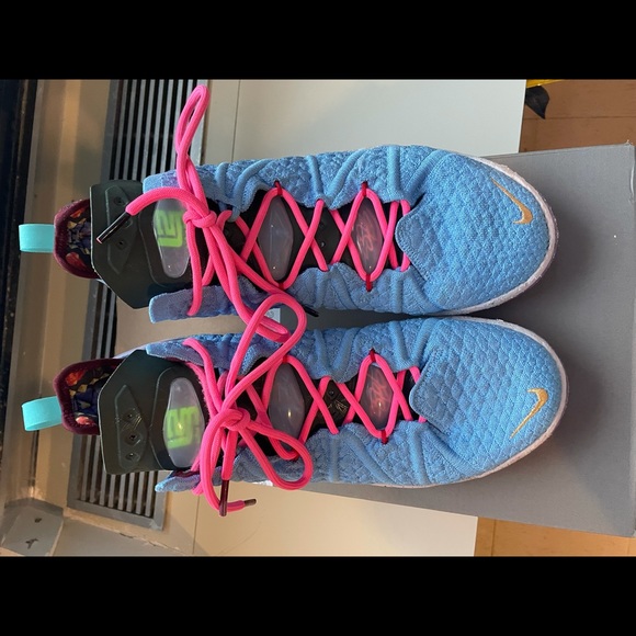 Nike Lebron 18 Basketball shoes - Sz w11 / m9.5 - Picture 6 of 7